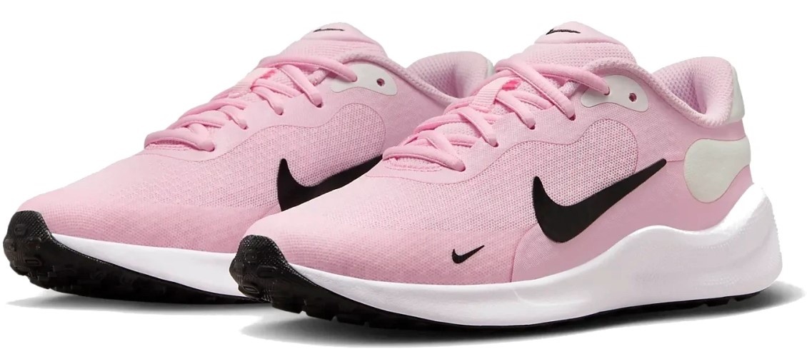 nike revolution 32