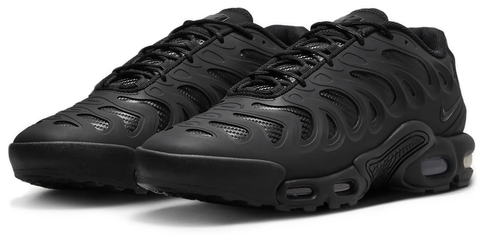 nike air max plus se triple black