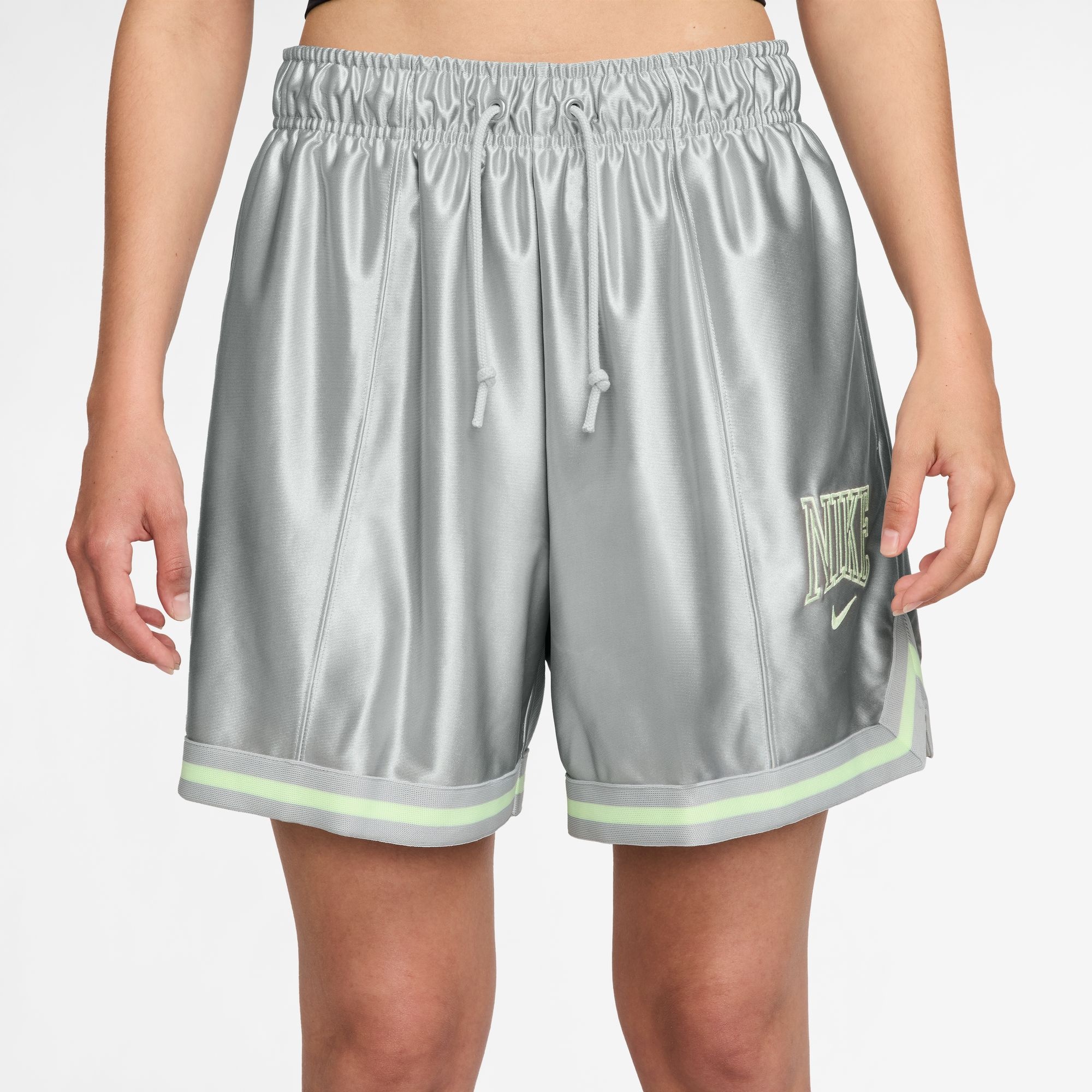 Pantaloni scurți dame Nike W Nsw Street 6 Satin Gx Shrt Light Smoke ...