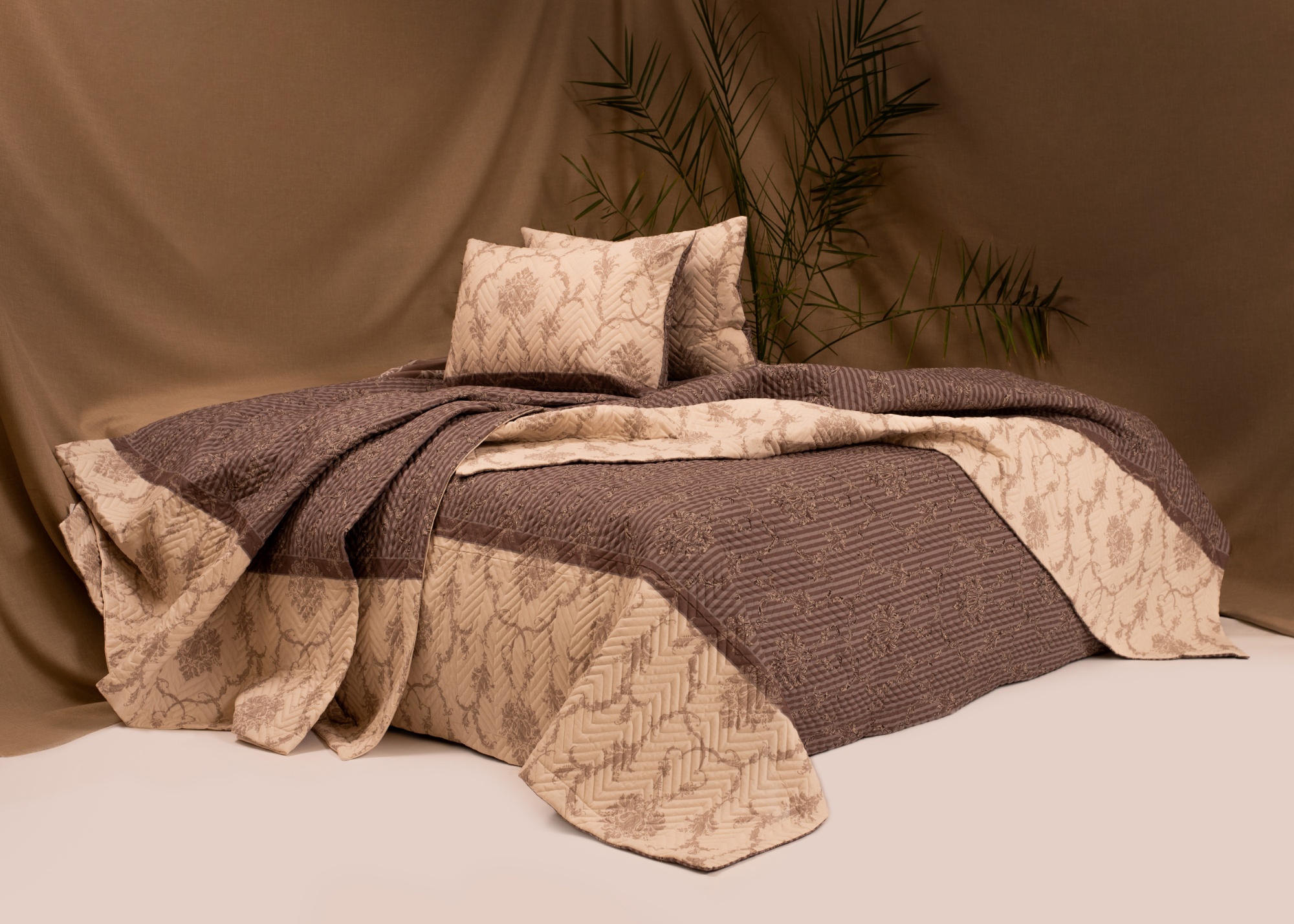 Cuvertura Comfy House Alina Cotton 220x200 Beige/Brown (6690)