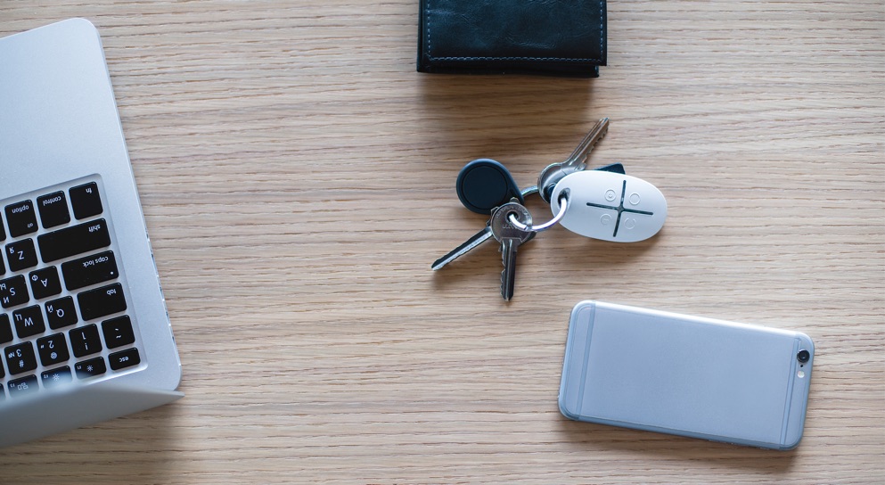 Breloc cu buton de alarmă Ajax SpaceControl White